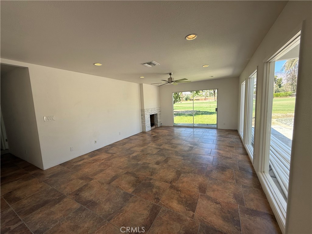 2217 S Bobolink Lane