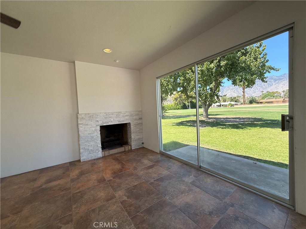 2217 S Bobolink Lane