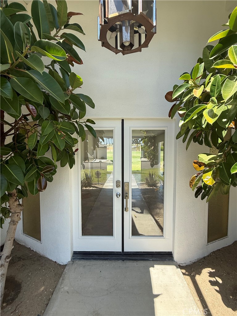 2217 S Bobolink Lane