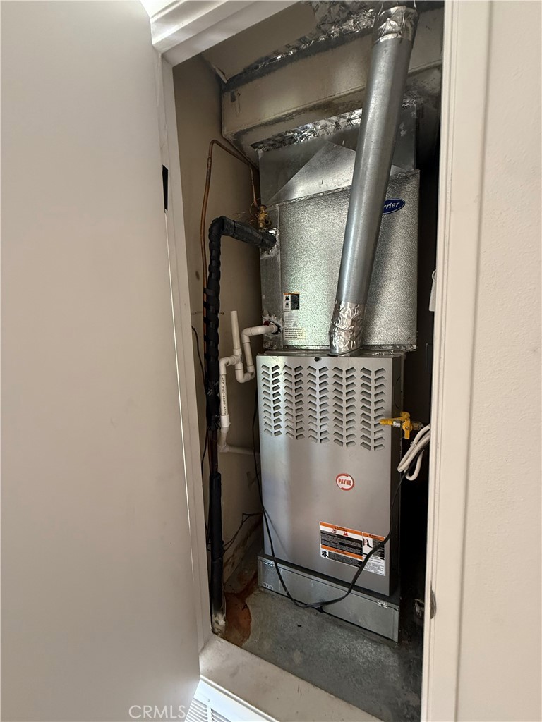 2217 S Bobolink Lane