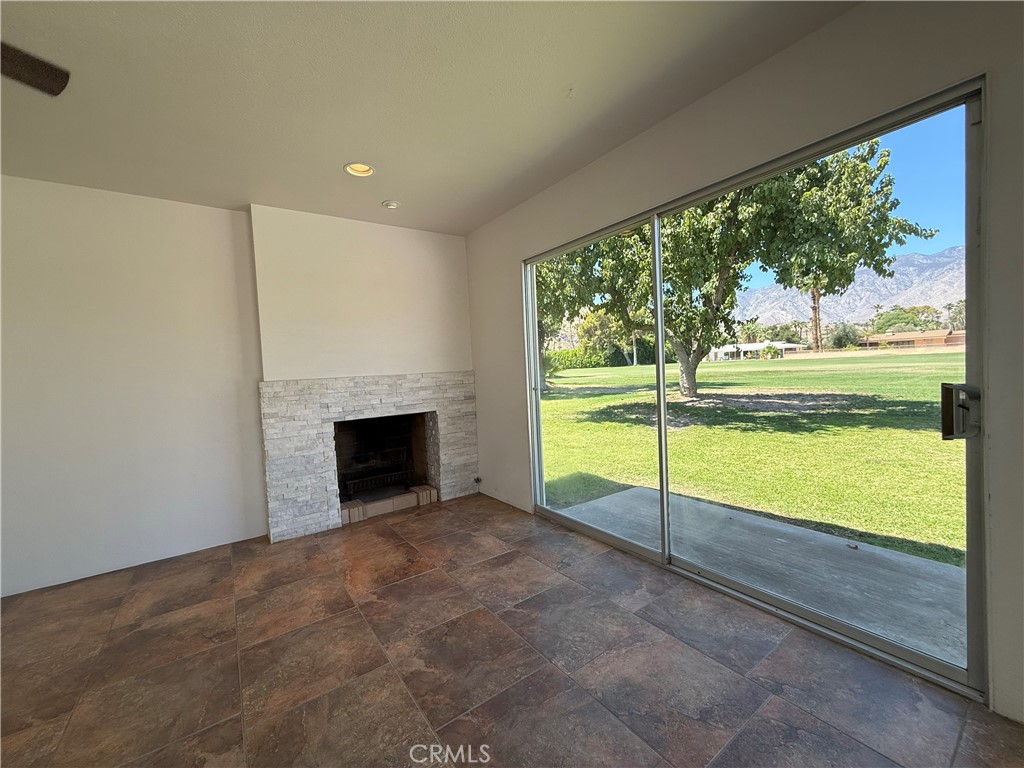 2217 S Bobolink Lane