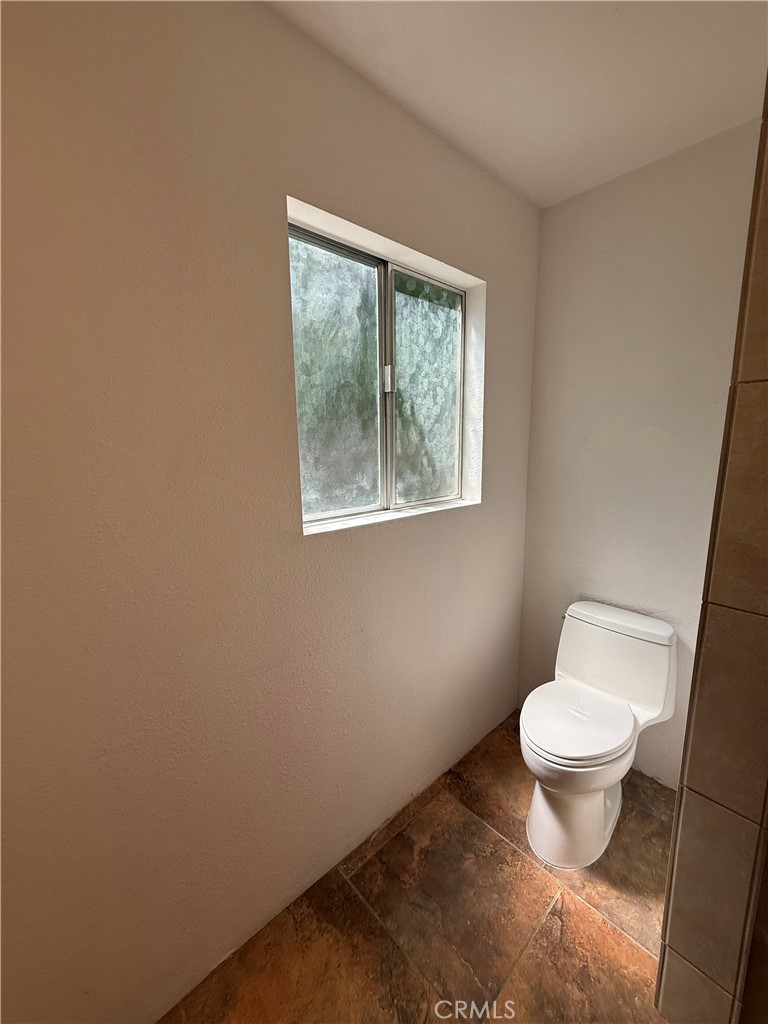 2217 S Bobolink Lane