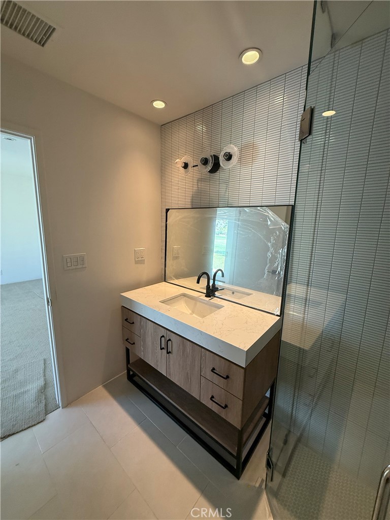 2217 S Bobolink Lane