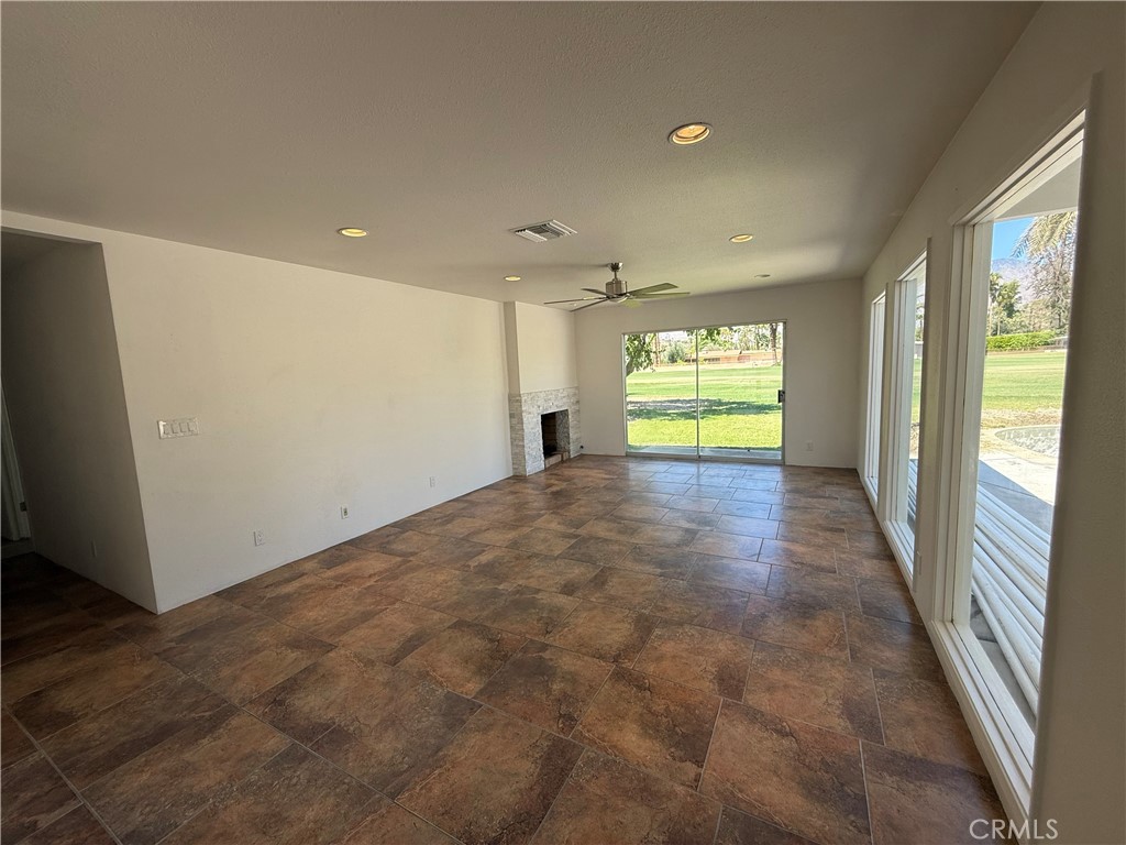 2217 S Bobolink Lane