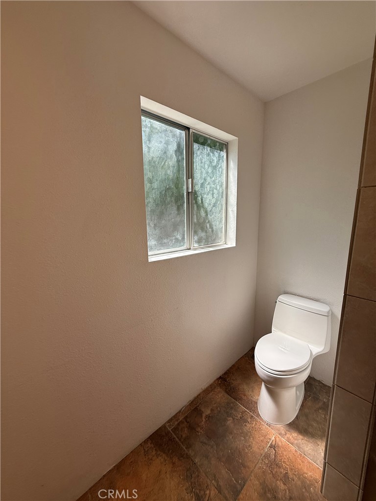 2217 S Bobolink Lane