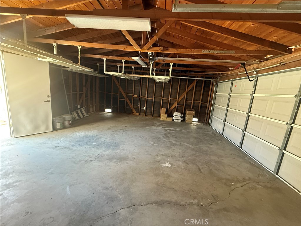 2217 S Bobolink Lane