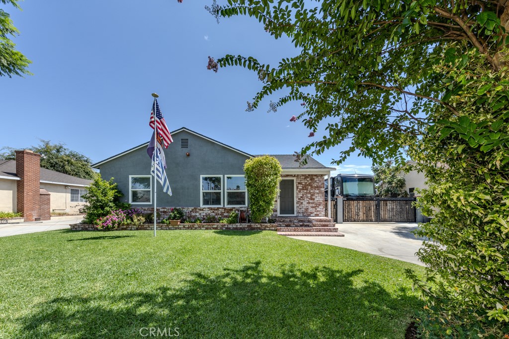 338 N Lyall Avenue