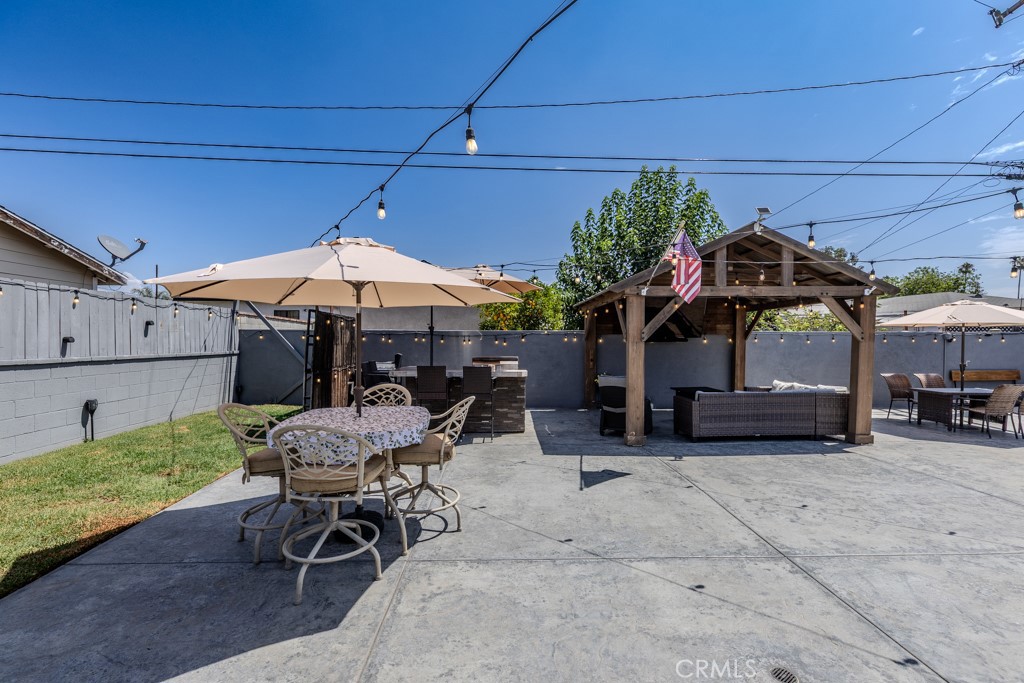 338 N Lyall Avenue