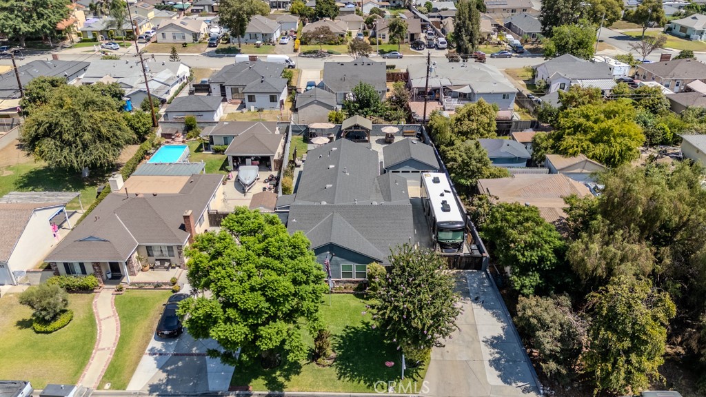338 N Lyall Avenue