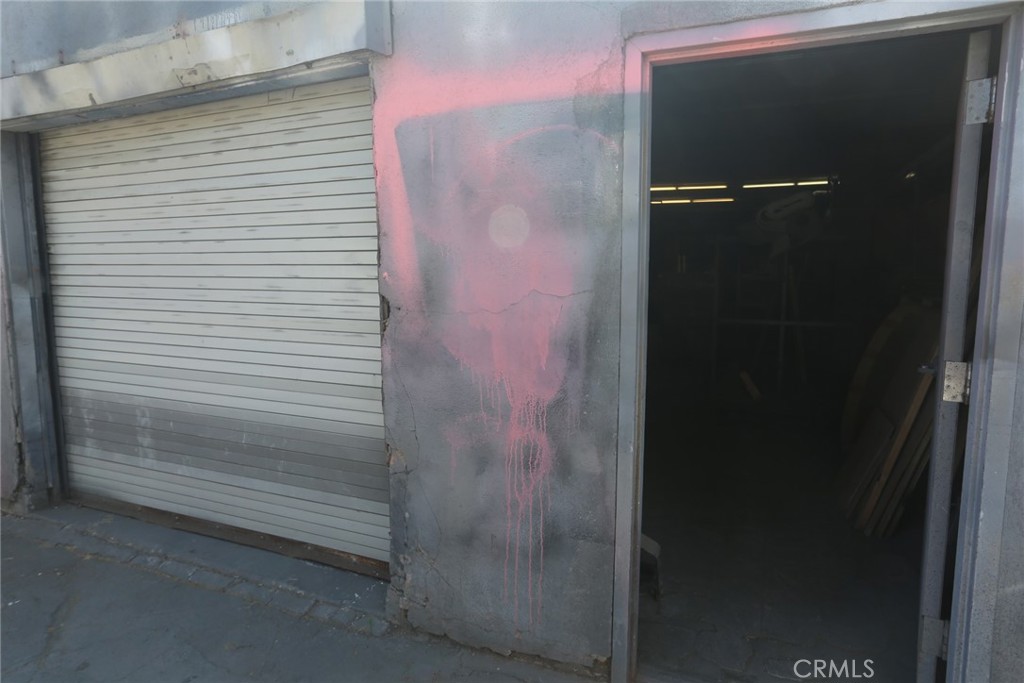 5588 Atlantic Avenue