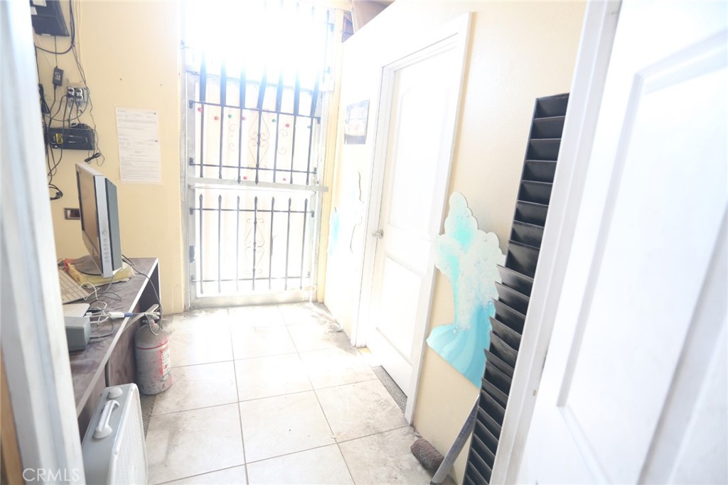 5588 Atlantic Avenue