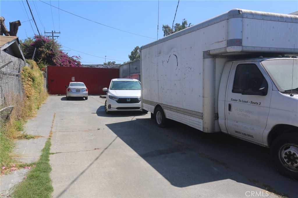 5588 Atlantic Avenue