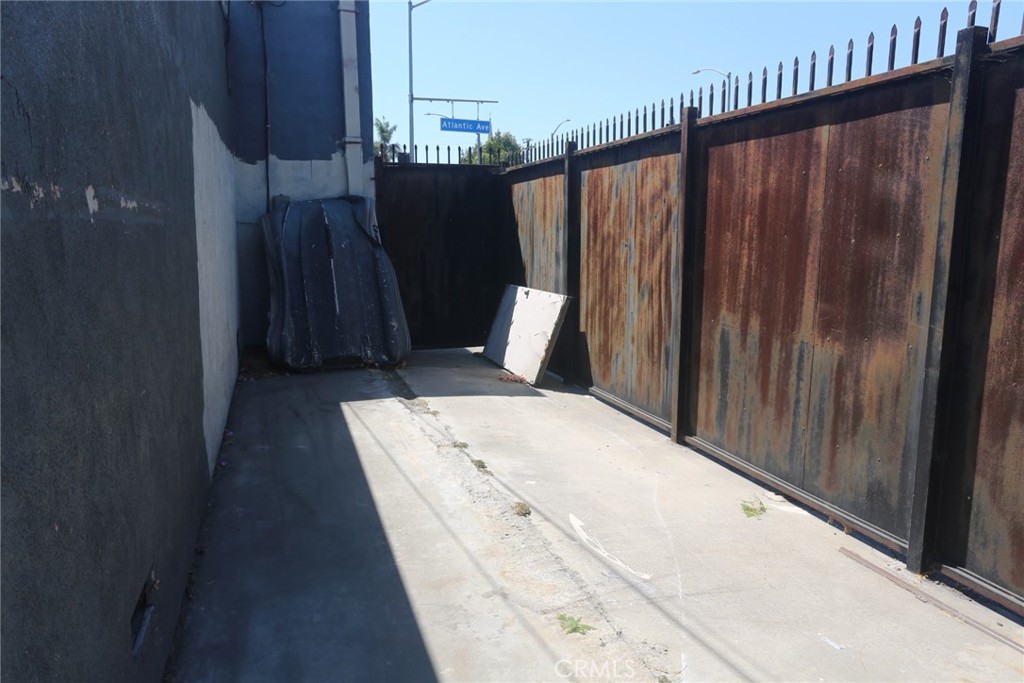 5588 Atlantic Avenue