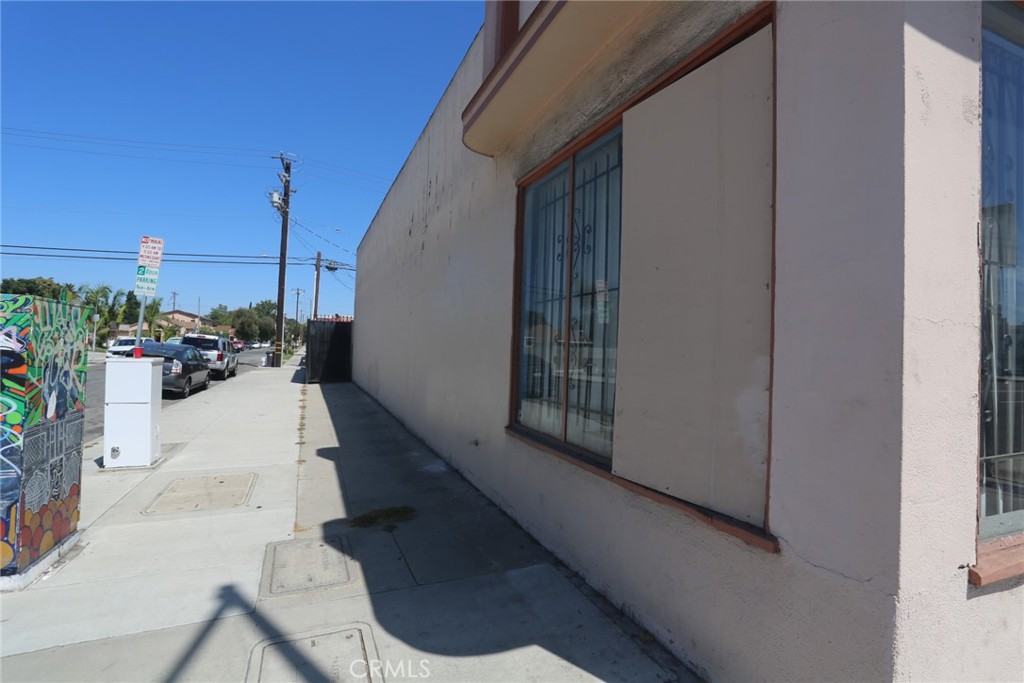 5588 Atlantic Avenue