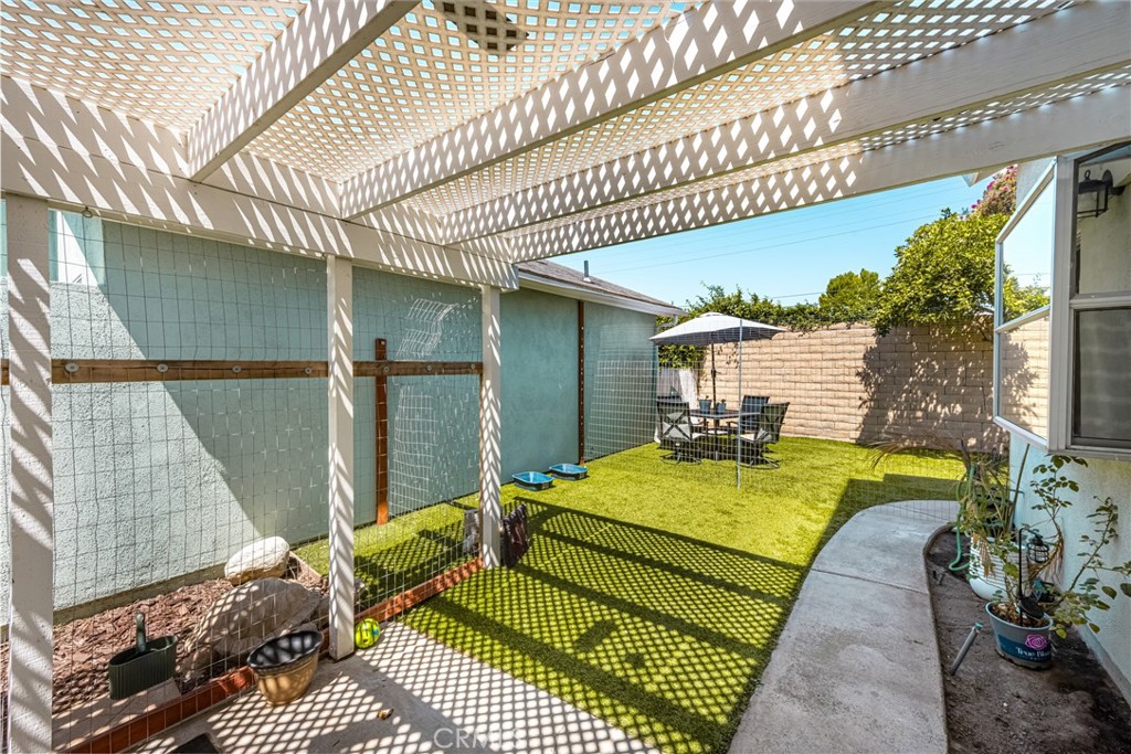 16621 Crape Myrtle Lane