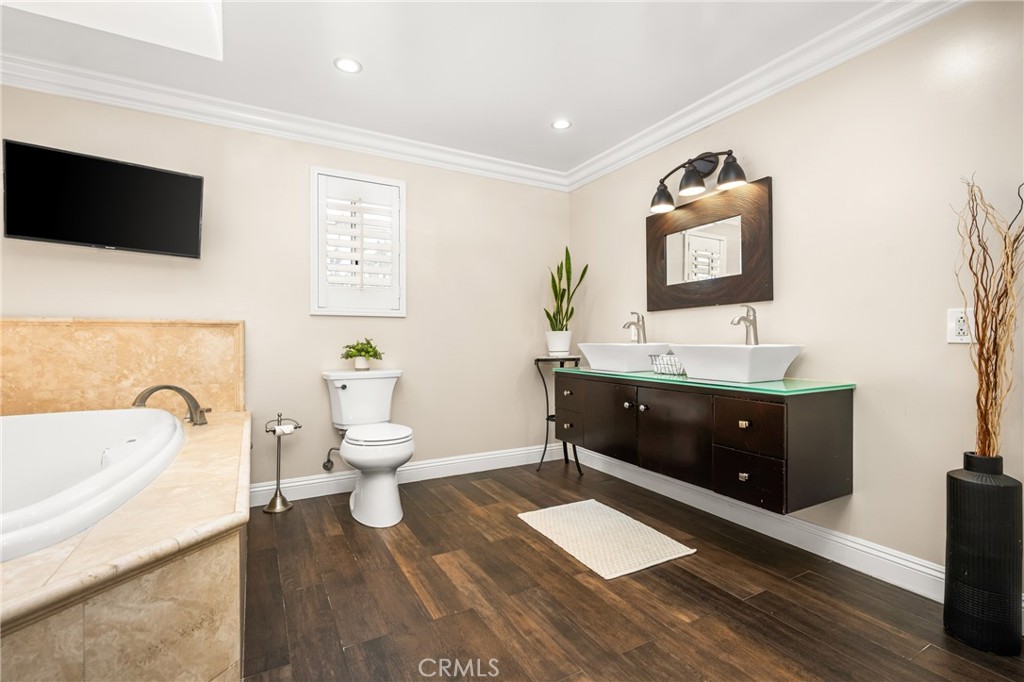 16621 Crape Myrtle Lane