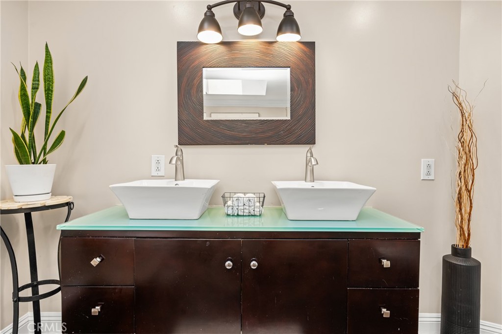 16621 Crape Myrtle Lane