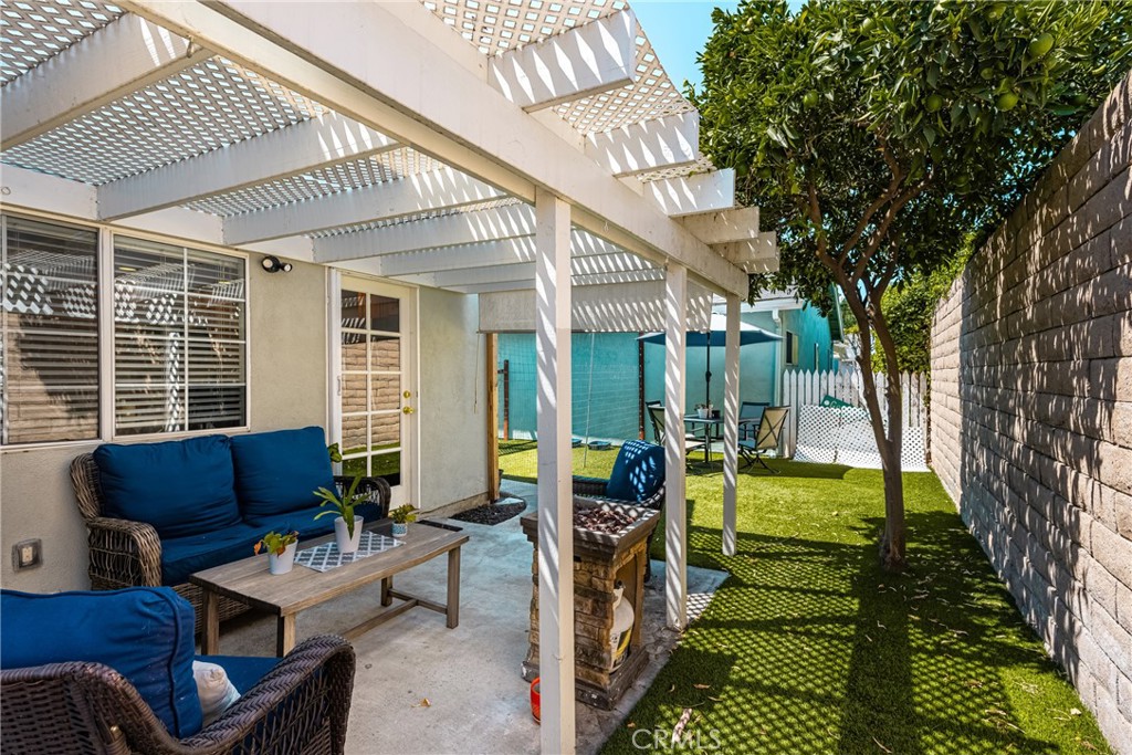 16621 Crape Myrtle Lane