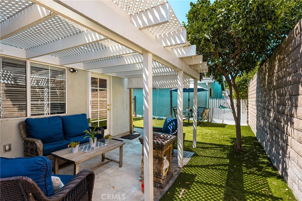 16621 Crape Myrtle Lane