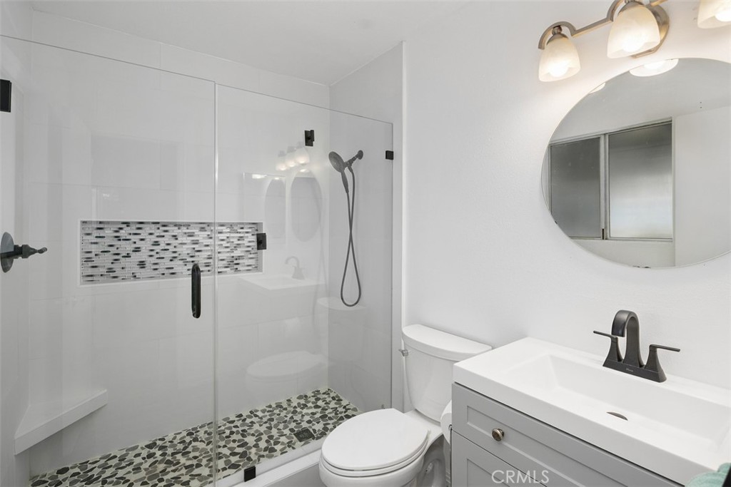 1817 N Symphony Street