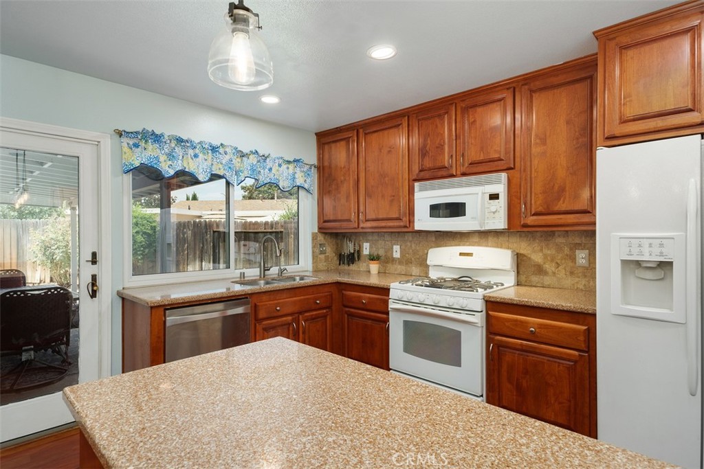 1817 N Symphony Street