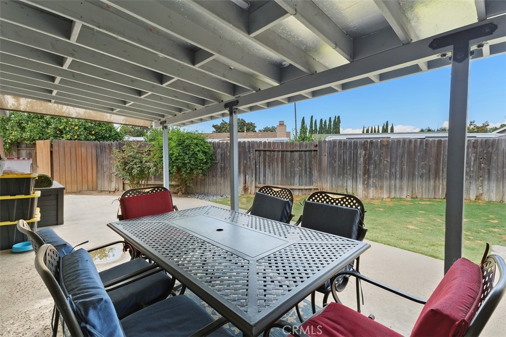 1817 N Symphony Street