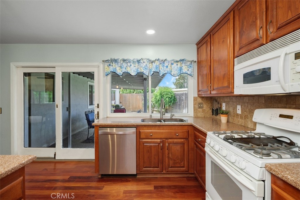 1817 N Symphony Street