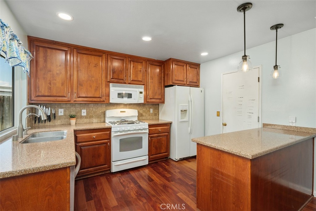 1817 N Symphony Street