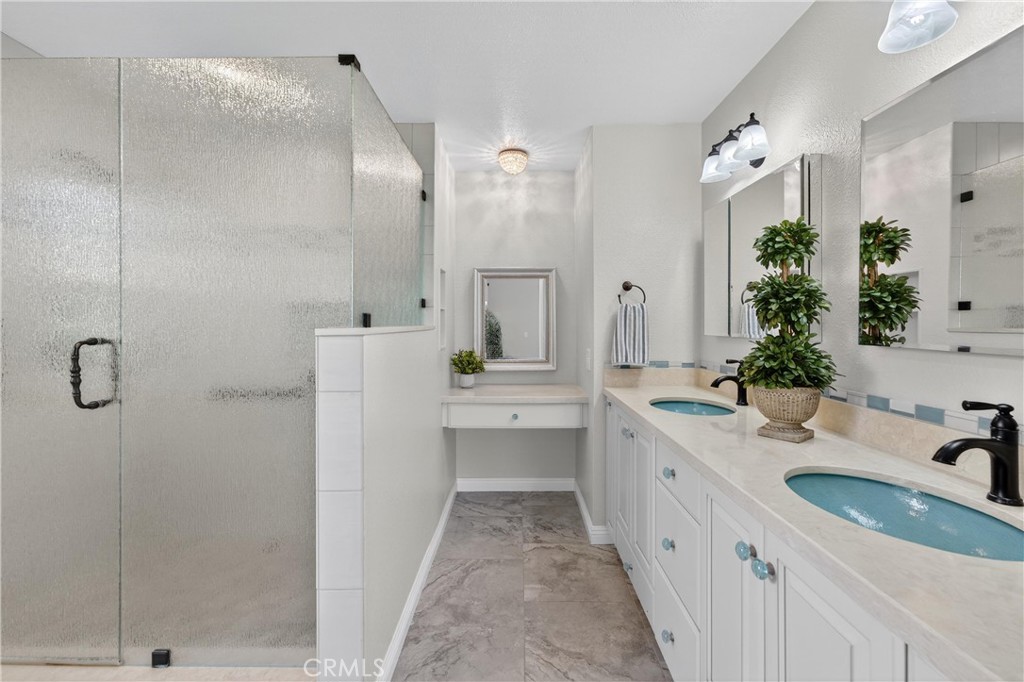 6701 E Leafwood Drive