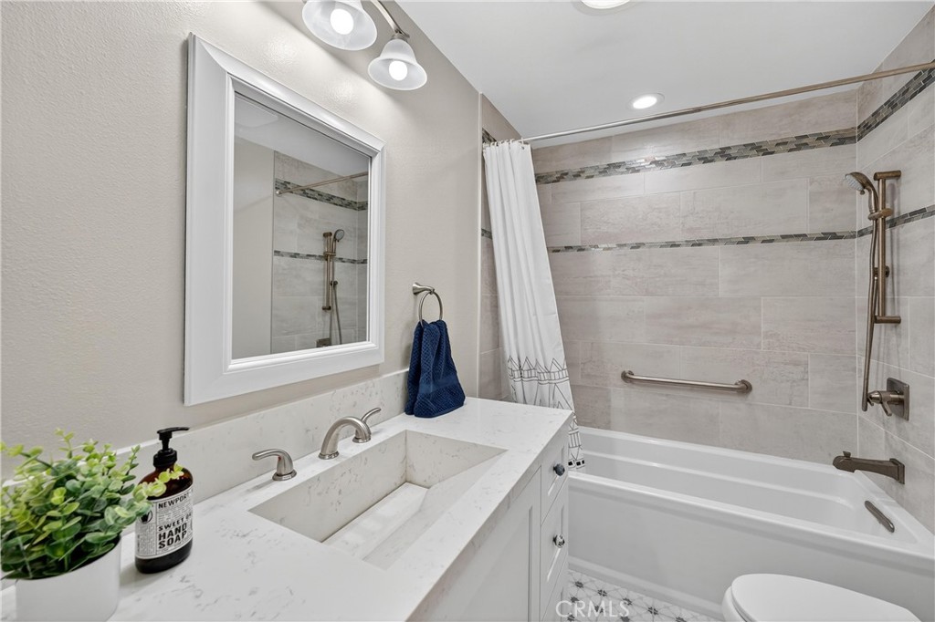 6701 E Leafwood Drive