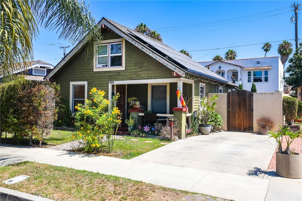 932 Coronado Avenue