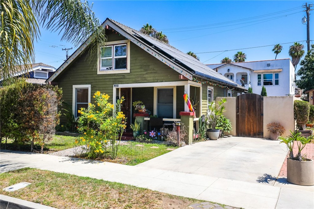 932 Coronado Avenue