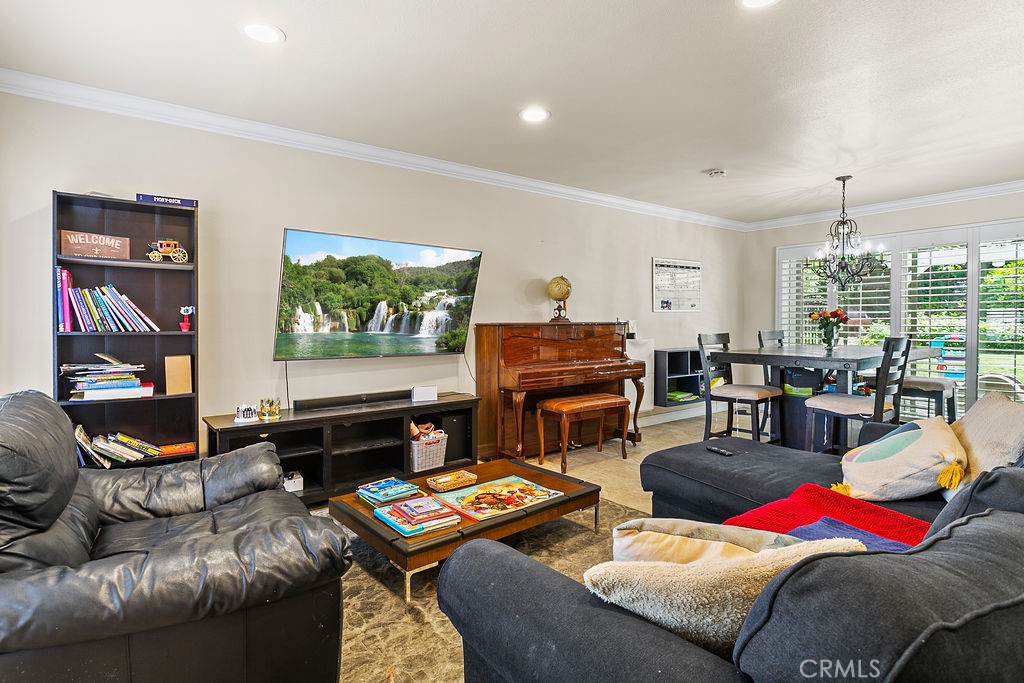 1820 Calle Don Guillermo