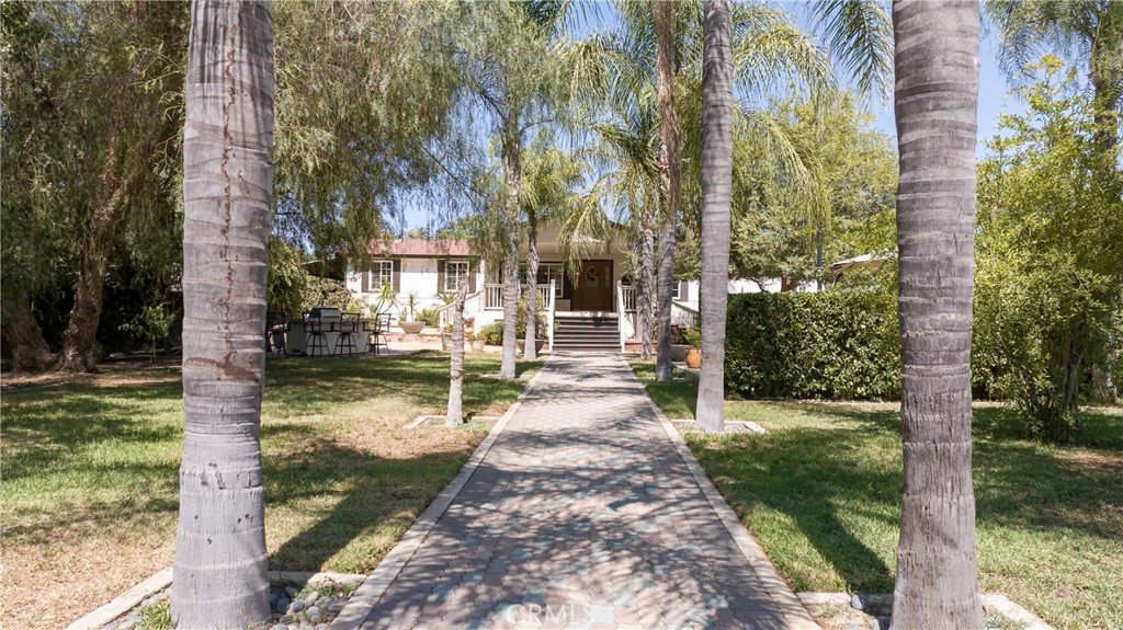 21510 Floral Avenue