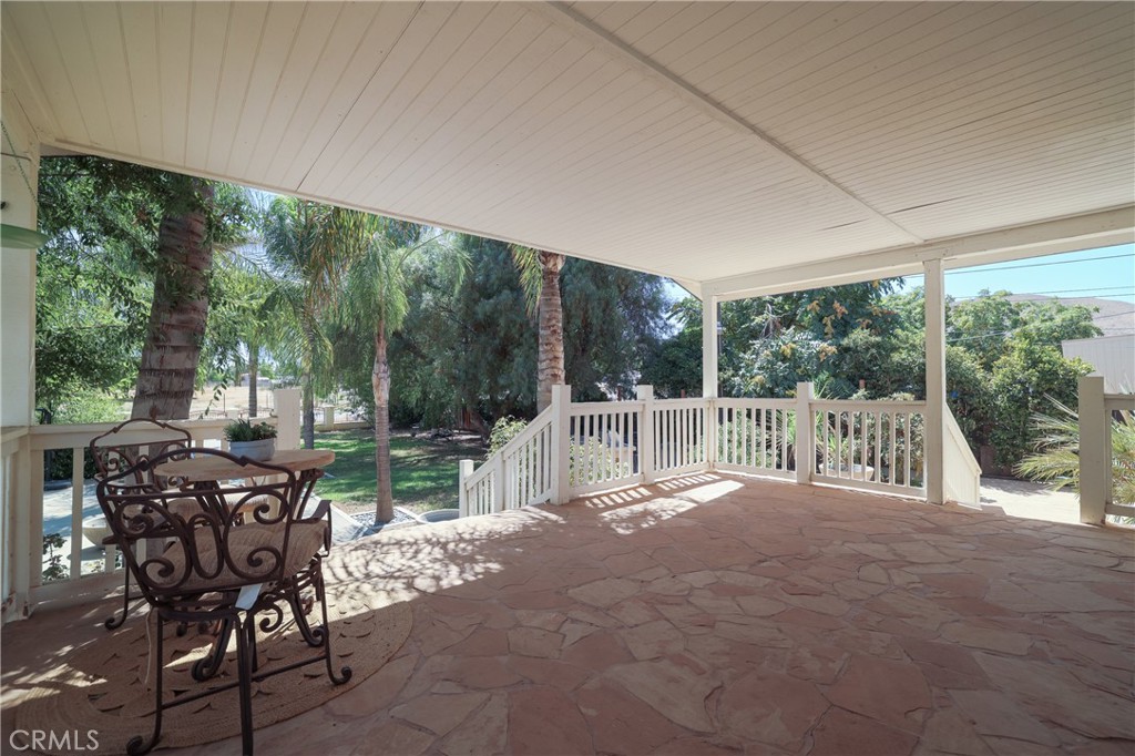 21510 Floral Avenue
