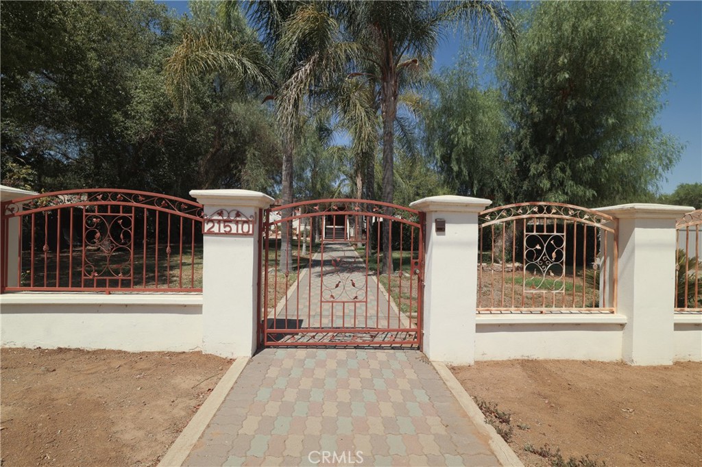21510 Floral Avenue