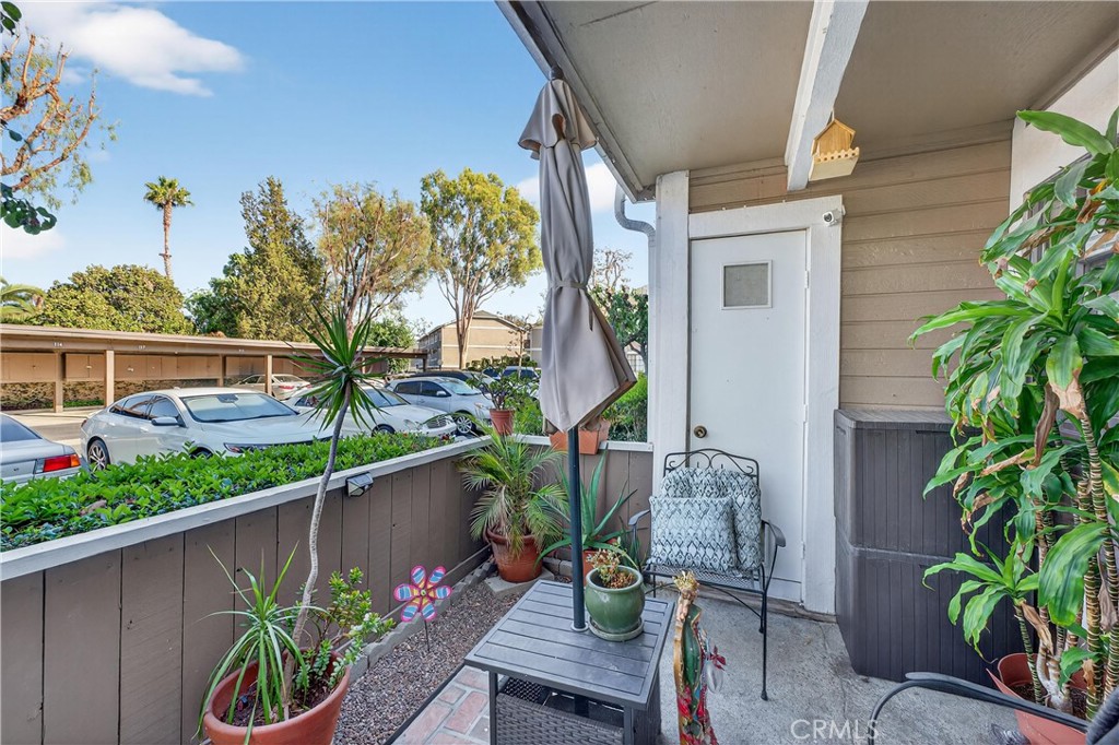 1501 S Raitt Street 115