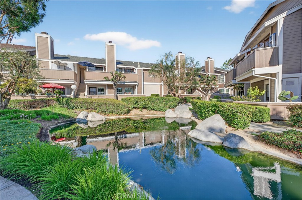 1501 S Raitt Street 115