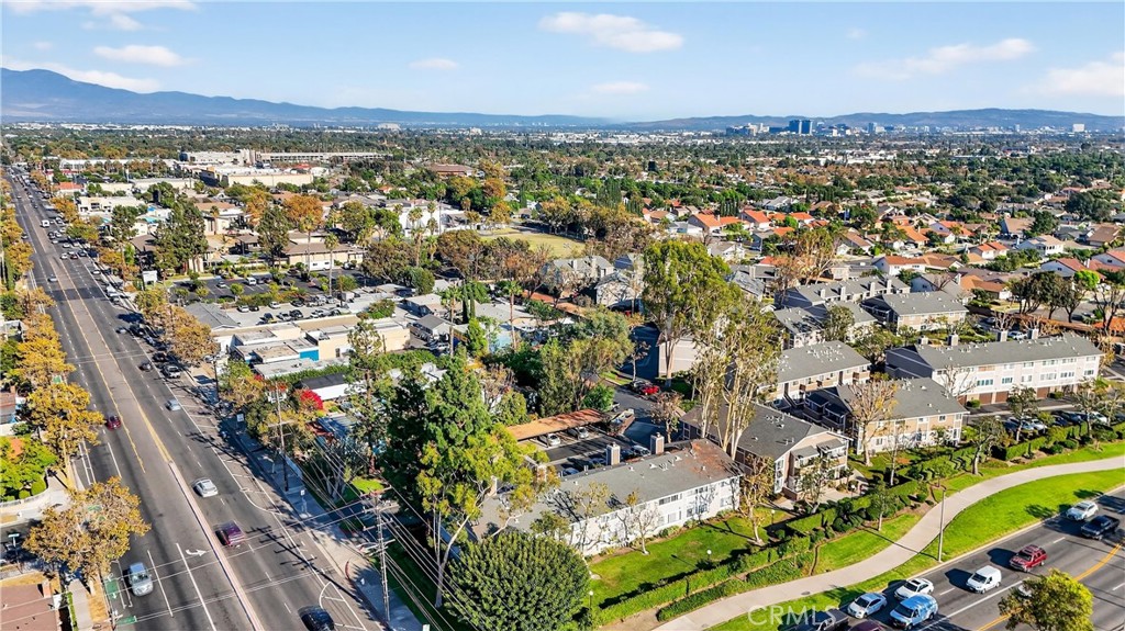 1501 S Raitt Street 115