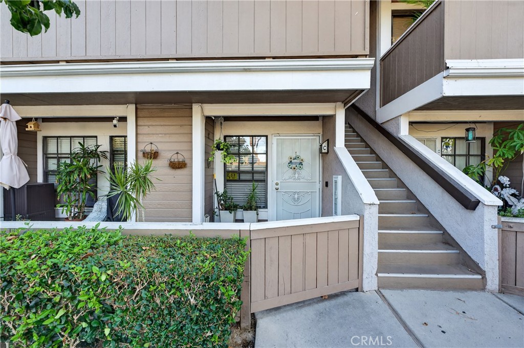 1501 S Raitt Street 115