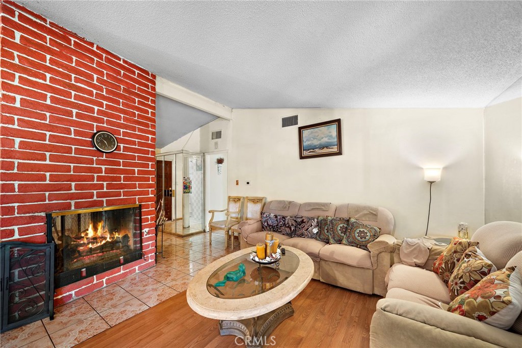 6746 La Jolla Drive