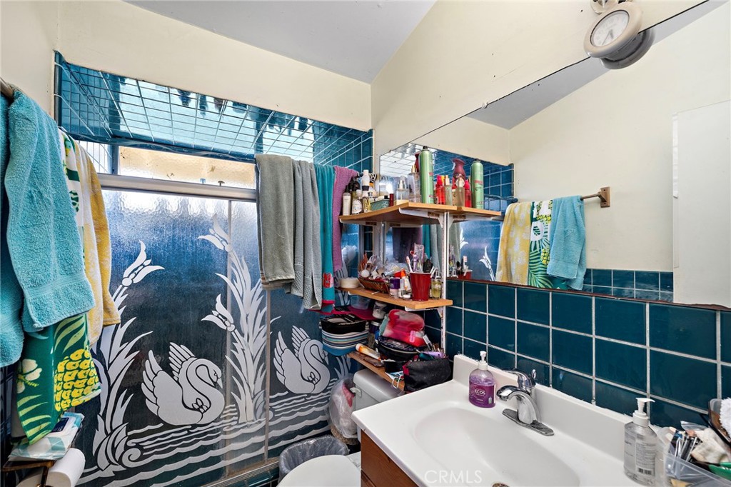 6746 La Jolla Drive