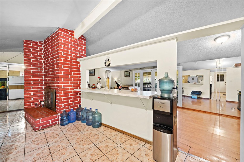 6746 La Jolla Drive