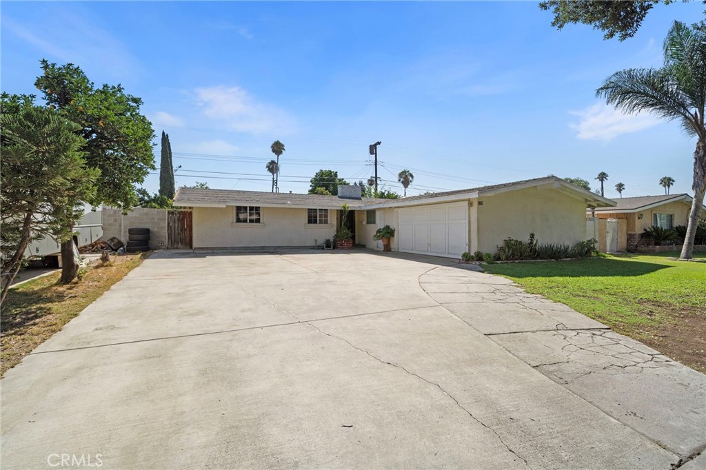 6746 La Jolla Drive