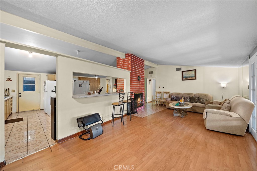 6746 La Jolla Drive