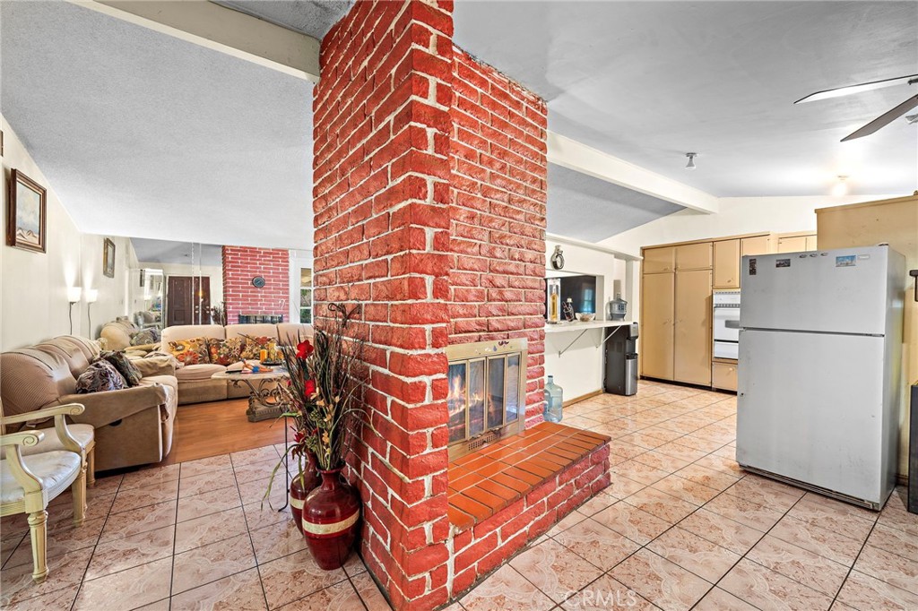6746 La Jolla Drive