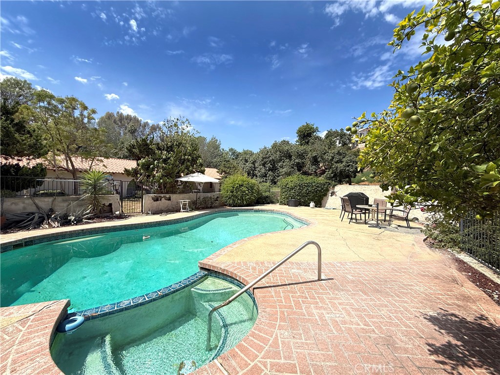 1929 Coban Road