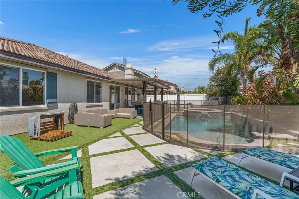 6704 Bull Thistle Court