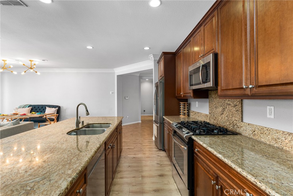 6704 Bull Thistle Court