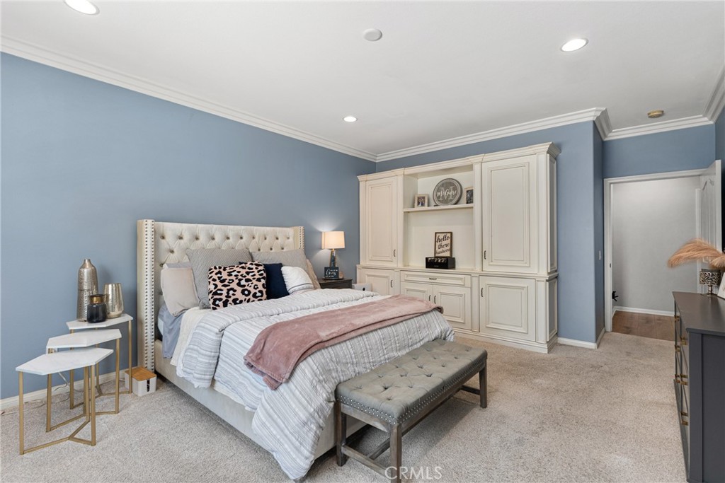 6704 Bull Thistle Court